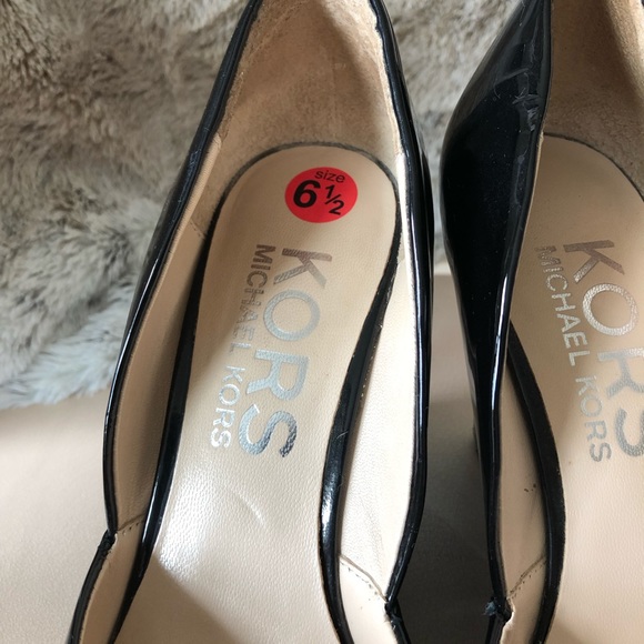 KORS Michael Kors black patent leather heels - Picture 4 of 7
